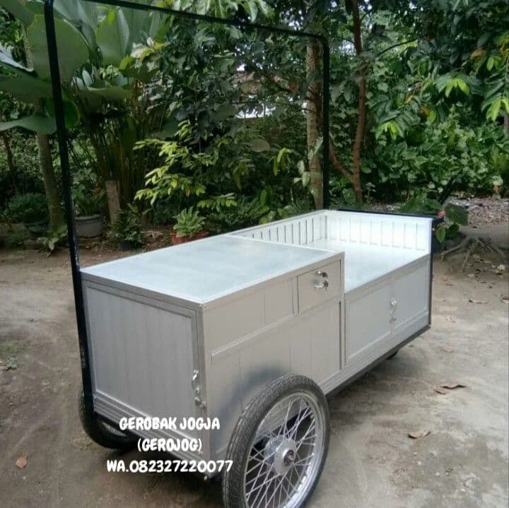 Foto 3 detail Gerobak Corny Mozarella