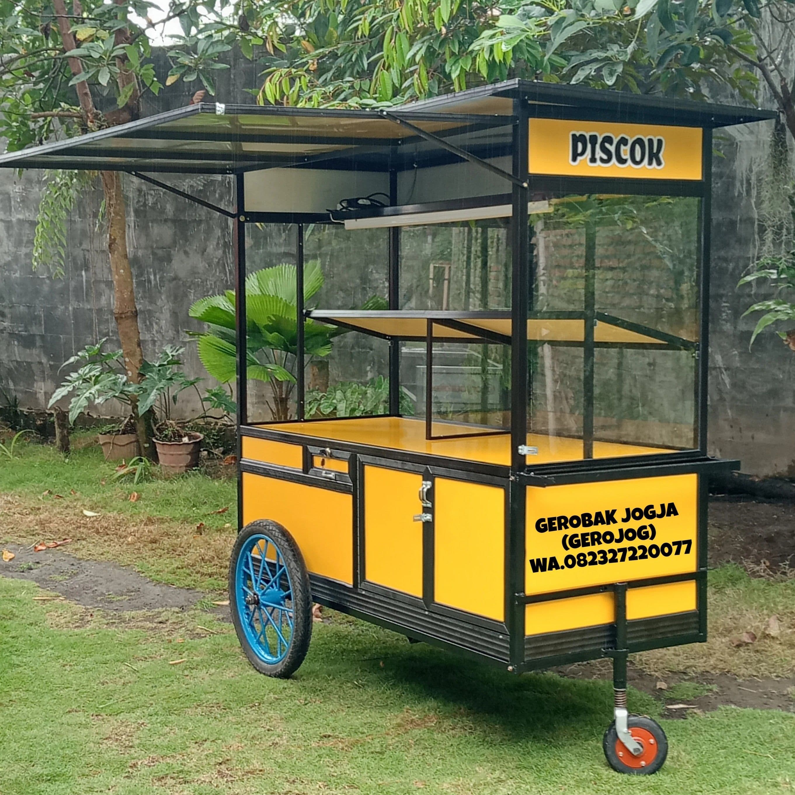 Foto 3 detail Gerobak Piscok